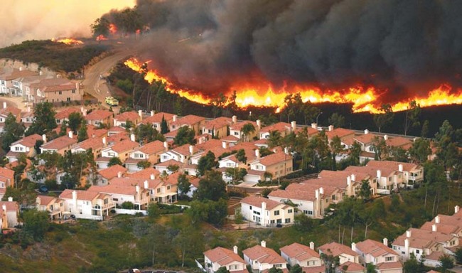 John Gibbins aerial photo of 2003 fire around Scripps Ranch area.