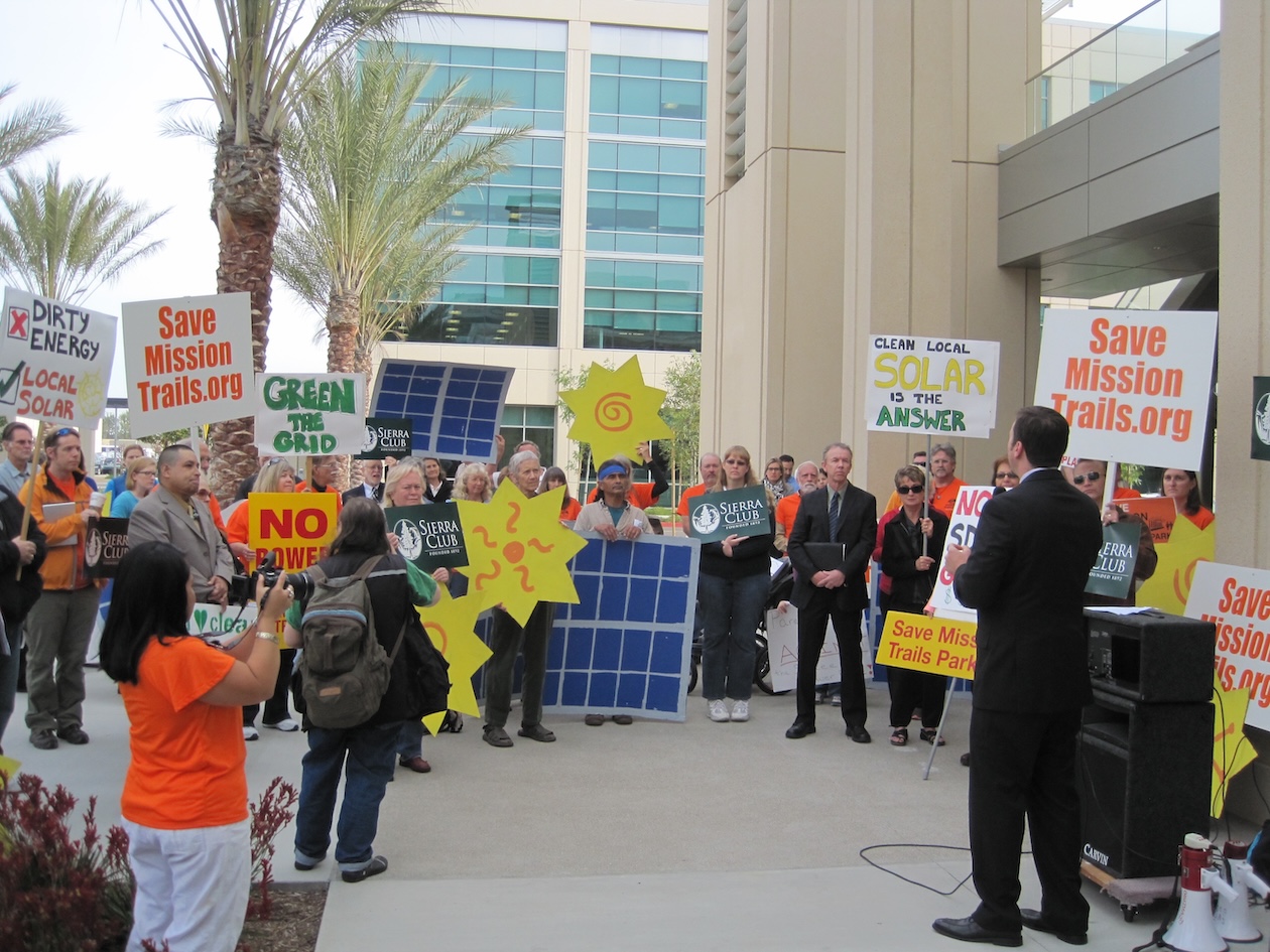 Rally before CPUC meeting